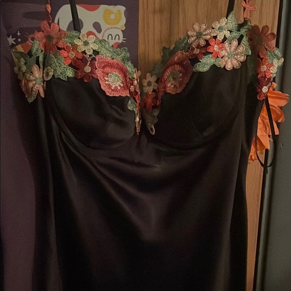 Princess Polly Black Floral Chemise